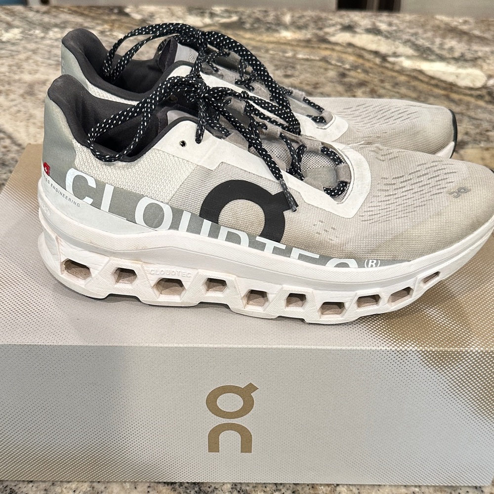 On Running Cloudtec Shoes in Light Gray and White